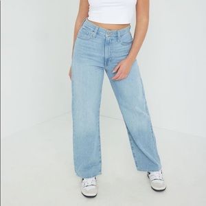 Levi’s High Waisted Straight Leg Jeans